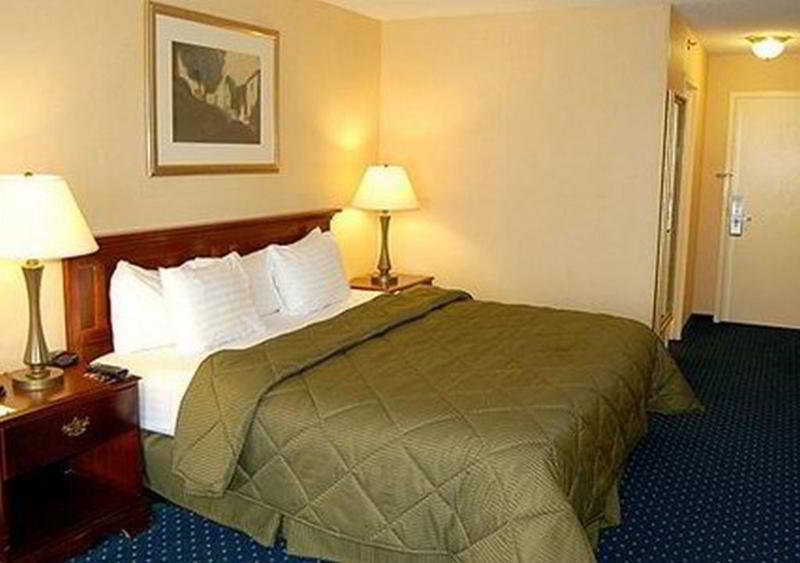 Comfort Inn Randolph-Boston Eksteriør billede